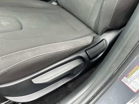 Certified 2024 Hyundai Elantra SEL FWD image 18