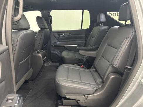 Used 2026 Chevrolet Traverse LT FWD image 26
