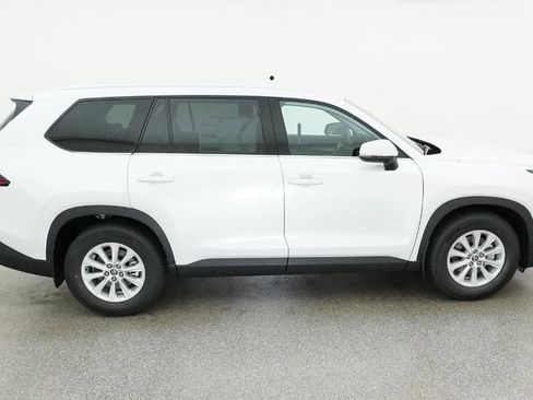 New 2026 Toyota Grand Highlander AWD Hybrid image 10