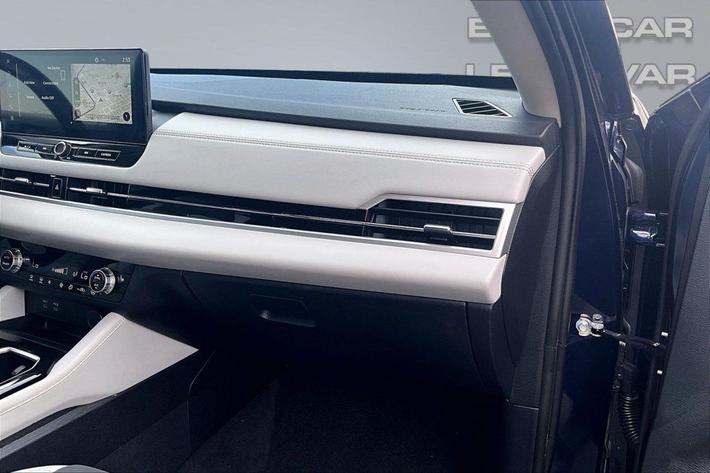 Used 2025 Mitsubishi Outlander SE AWD/4WD image 17