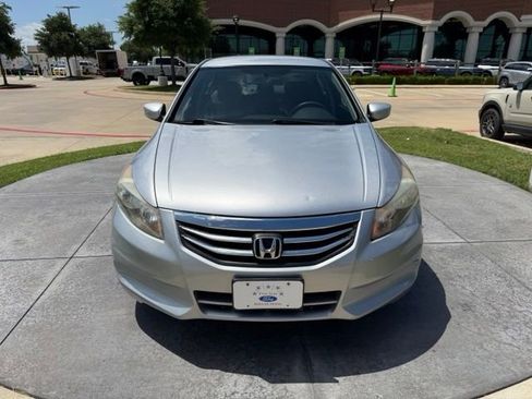 Used 2012 Honda Accord LX image 2