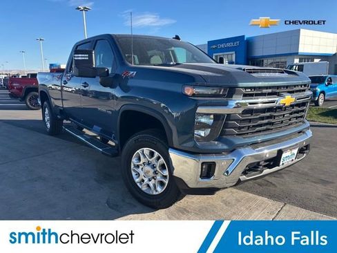 New 2026 Chevrolet Silverado 3500 LT w/ All Star Edition image 1