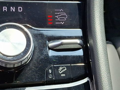 Certified 2023 Jeep Grand Cherokee Overland w/ Luxury Tech Group IV AWD/4WD image 28