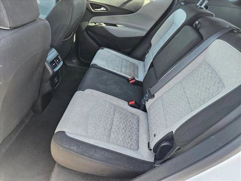 Used 2023 Chevrolet Equinox LS image 18