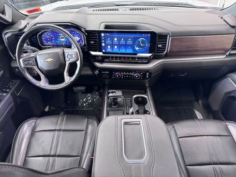 Certified 2022 Chevrolet Silverado 1500 High Country w/ High Country Premium Package image 12