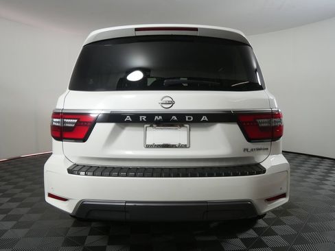 Used 2021 Nissan Armada Platinum w/ Captain's Chairs Package RWD image 4