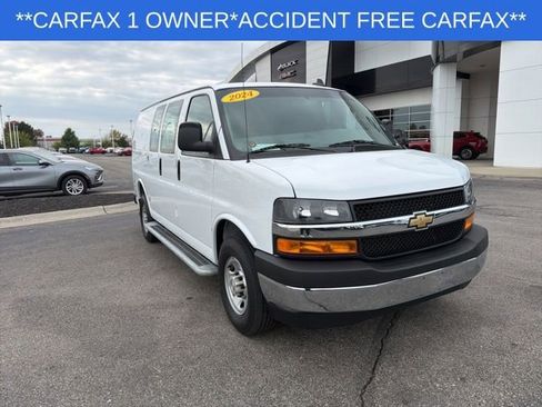 Used 2024 Chevrolet Express 2500 w/ Driver Convenience Package image 3