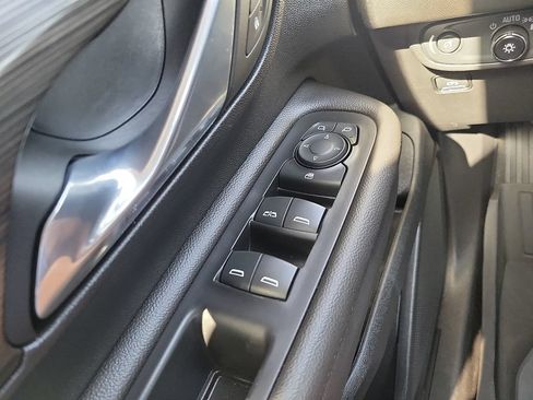 Used 2023 GMC Terrain SLE w/ Driver Convenience Package AWD/4WD image 12