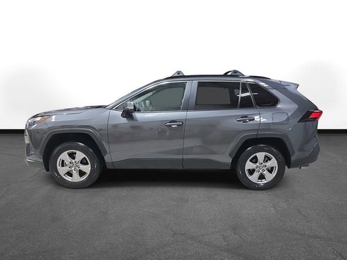 Used 2025 Toyota RAV4 XLE image 9