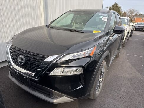 Used 2023 Nissan Rogue SV image 8