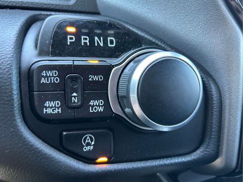 Used 2023 RAM 1500 Big Horn AWD/4WD image 33