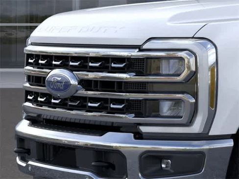 New 2025 Ford F350 Lariat w/ Lariat Ultimate Package image 17