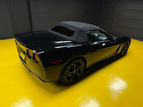Used 2008 Chevrolet Corvette Convertible w/ Preferred Equipment Group RWD image 41