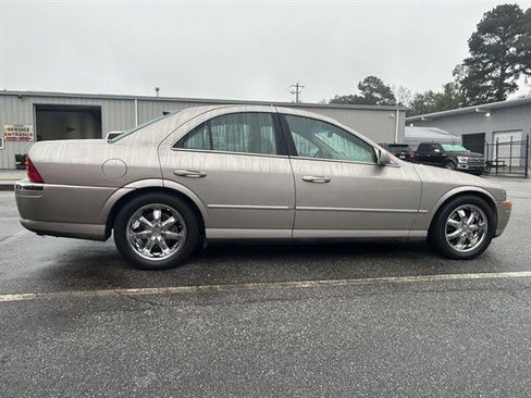 Used 2001 Lincoln LS image 4
