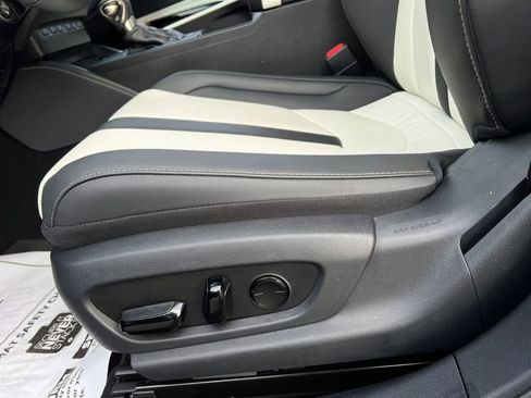 Certified 2025 Lexus ES 300h F Sport image 15