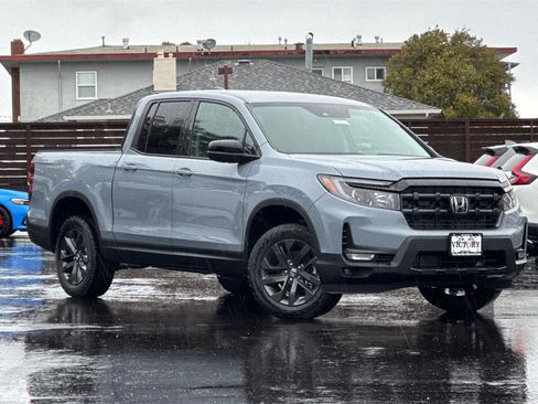 New 2026 Honda Ridgeline Sport image 2