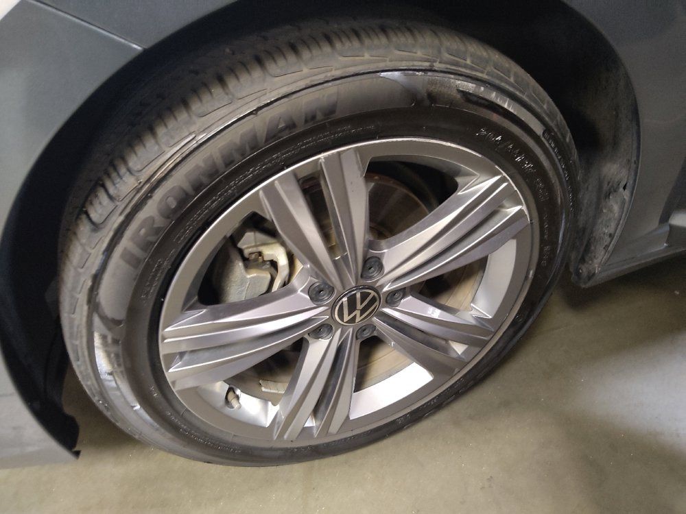 Used 2024 Volkswagen Jetta SE FWD image 31