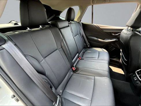 Used 2025 Subaru Outback Limited AWD/4WD image 21