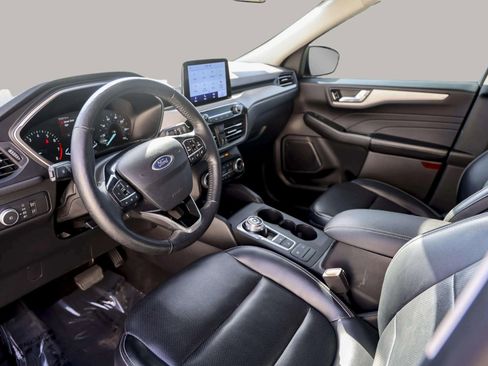 Used 2021 Ford Escape SEL image 16