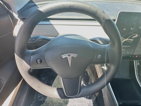 Used 2020 Tesla Model 3 Long Range AWD/4WD image 16