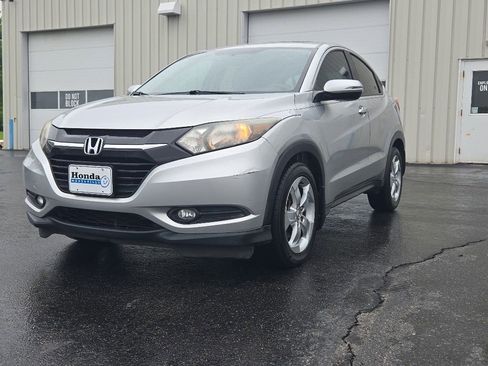 Used 2016 Honda HR-V EX image 3