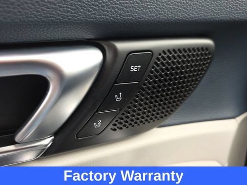 Used 2024 Kia Telluride SX w/ Towing Package FWD image 13