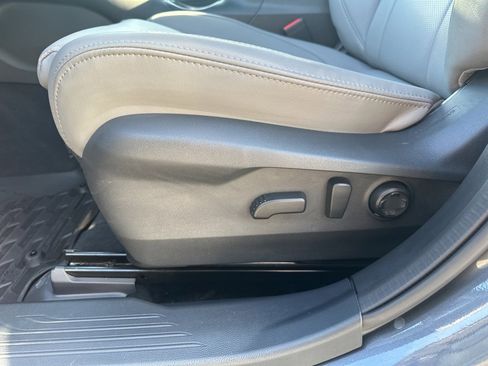 Certified 2025 Subaru Legacy Limited image 12