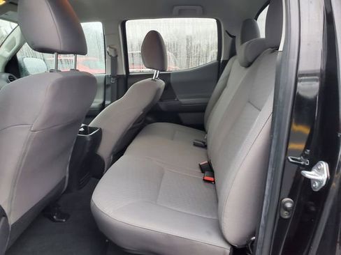 Used 2023 Toyota Tacoma SR image 13