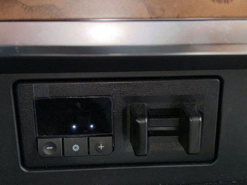 Certified 2024 Nissan Armada SL w/ Captain's Chairs Package image 19