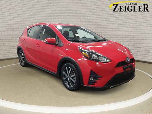 Used 2018 Toyota Prius C Four image 3