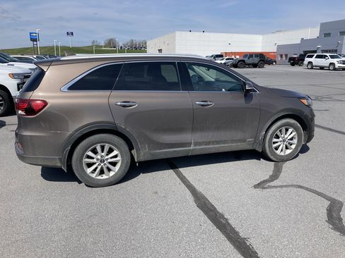 Used 2019 Kia Sorento LX w/ Option Group 020 image 8