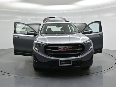 Used 2020 GMC Terrain SLT w/ Preferred Package FWD image 32