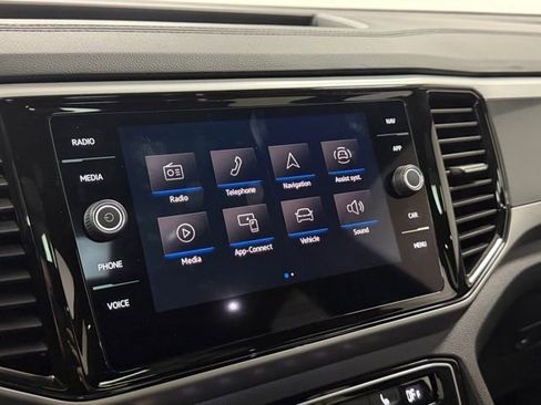 Used 2023 Volkswagen Atlas Cross Sport SEL R-Line image 19