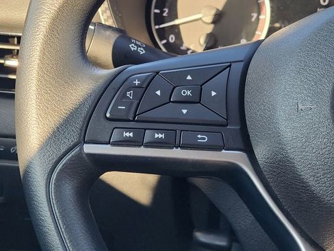 Used 2024 Nissan Sentra SV image 28