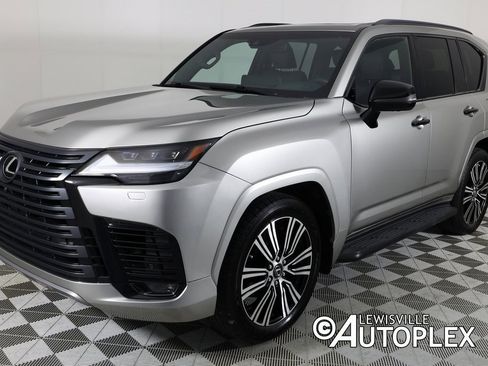 Used 2023 Lexus LX 600 4WD w/ Appearance Package image 9