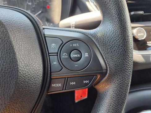 Used 2023 Toyota Corolla LE image 20