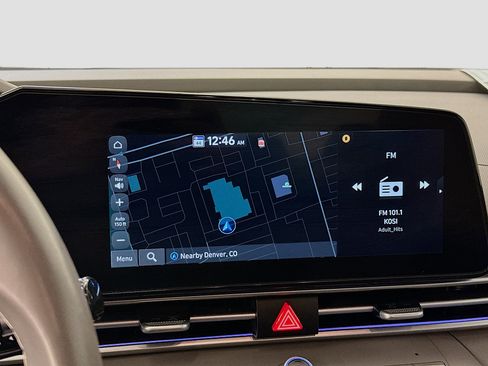 Used 2025 Hyundai Elantra SEL image 22