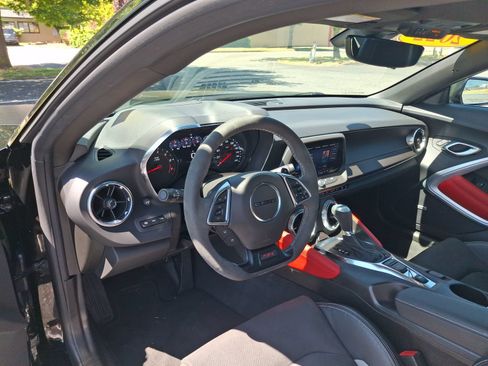 Used 2022 Chevrolet Camaro SS RWD image 16
