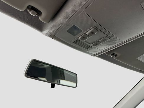 Used 2021 Volkswagen Tiguan S image 18