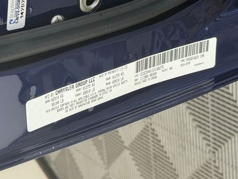 Used 2014 Dodge Charger SXT RWD image 25