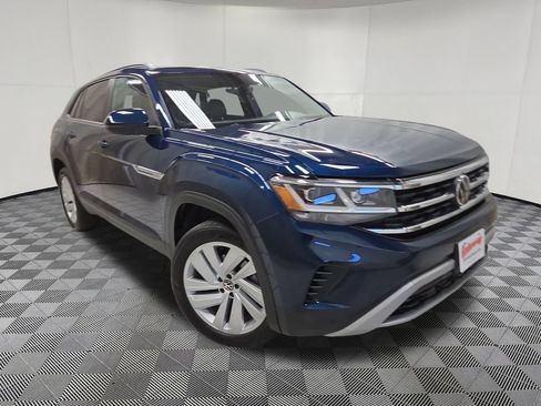 Used 2022 Volkswagen Atlas Cross Sport SE AWD/4WD image 3