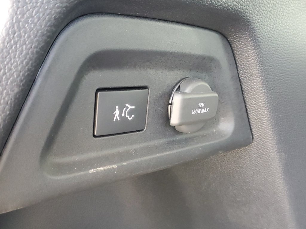 Certified 2025 Honda Pilot Touring image 9