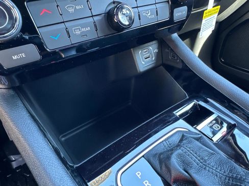 New 2026 Jeep Compass Latitude AWD/4WD image 23