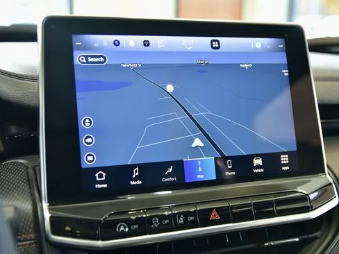 Used 2023 Jeep Compass Trailhawk w/ Trailhawk Elite Group image 15