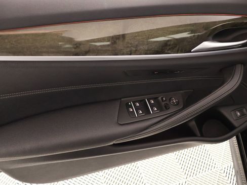 Used 2023 BMW 530i w/ M Sport Package image 17