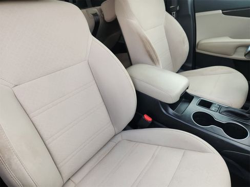 Used 2020 Kia Sorento LX w/ LX I4 Convenience Package image 13