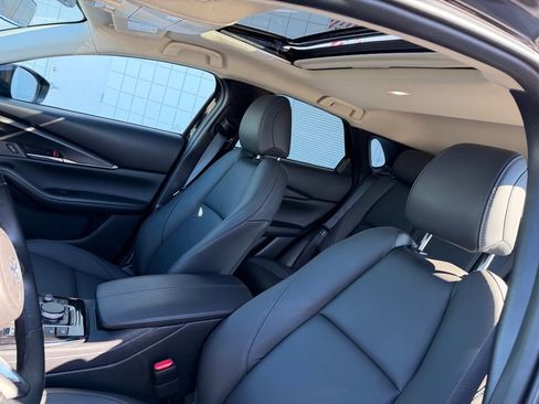 Certified 2025 MAZDA CX-30 AWD 2.5 S w/ Preferred Package image 18