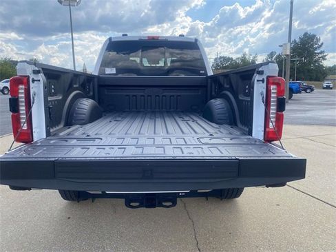New 2026 Ford F350 Lariat w/ Chrome Package image 9