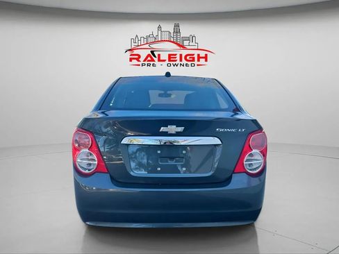 Used 2016 Chevrolet Sonic LT image 5