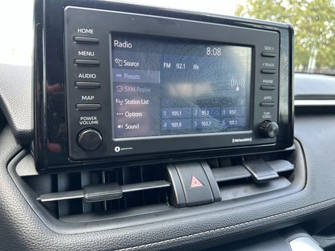 Used 2021 Toyota RAV4 LE FWD image 26